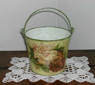 Decorazione country Decorazioni country secchio decoupage pittorico
